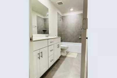 10818 Bodie Hills Drive, Rosharon, TX 77583 - Photo 11