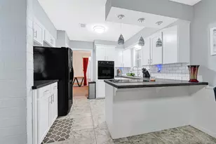 215 Coronation Dr, Houston, TX 77034 - Photo 11