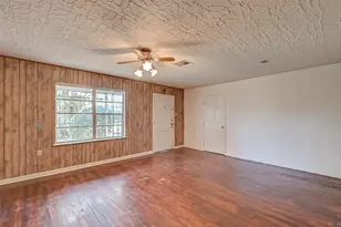 4905 Brinkley St, Houston, TX 77033 - Photo 3