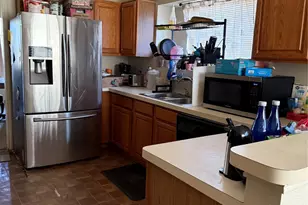 110 Almond Dr, Lake Jackson, TX 77566 - Photo 3