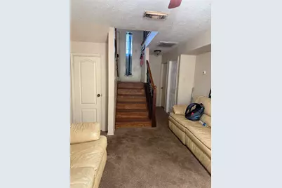 110 Almond Drive, Lake Jackson, TX 77566 - Photo 11