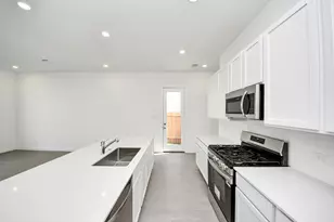 2205 Via Cami Ln, Houston, TX 77051 - Photo 9