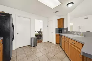 7643 Ashton Dr, Houston, TX 77095 - Photo 9