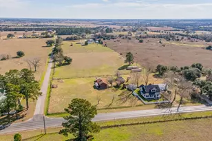 10151 Pless Rd, Cat Spring, TX 78933 - Photo 5