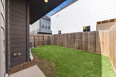 3012 Jensen Springs Lane, Houston, TX 77026 - Photo 21