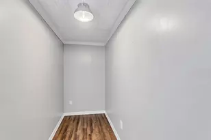 202 E Kay St, Dayton, TX 77535 - Photo 25