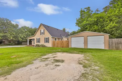 202 E Kay Street, Dayton, TX 77535 - Photo 3