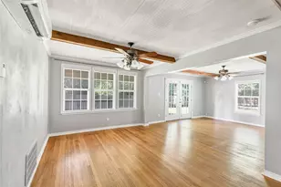 202 E Kay St, Dayton, TX 77535 - Photo 15