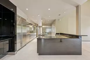 5 River Hollow Ln, Houston, TX 77027 - Photo 11
