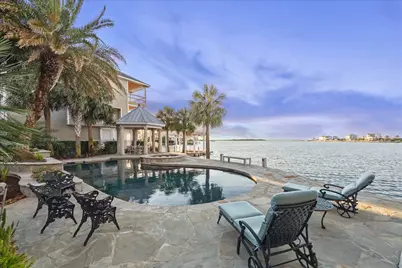 13415 Jibstay Court, Galveston, TX 77554 - Photo 39