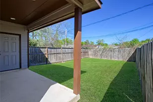 9306 Bean Street St, Houston, TX 77028 - Photo 3