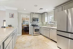 1526 Foxwood Rd, Houston, TX 77008 - Photo 7