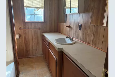 221 Yellowstone, Livingston, TX 77351 - Photo 9