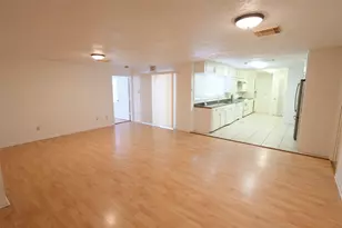 5231 Beechnut St, Houston, TX 77096 - Photo 9