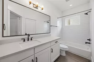 9024 Wellspring Dr, Houston, TX 77080 - Photo 19