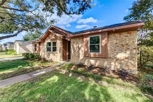 12114 Dorrance Ln, Meadows Place, TX 77477 - Photo 3
