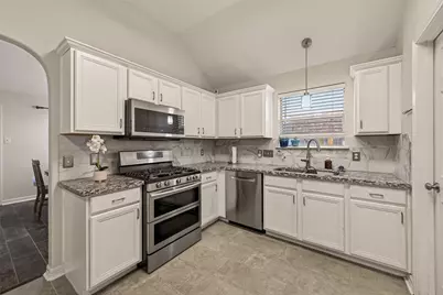 1303 S Teal Estates Circle, Fresno, TX 77545 - Photo 17