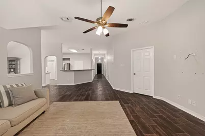 1303 S Teal Estates Circle, Fresno, TX 77545 - Photo 9