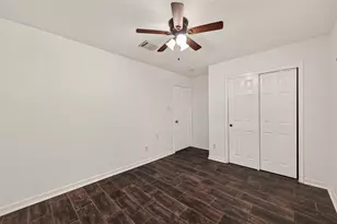 1303 S Teal Estates Cir, Fresno, TX 77545 - Photo 23