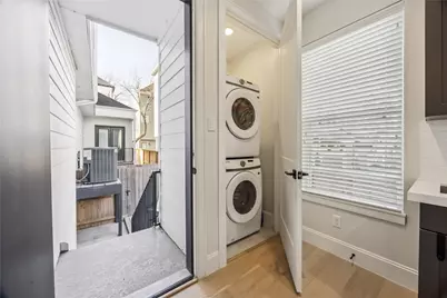 1127 W 16th Street #C, Houston, TX 77008 - Photo 5