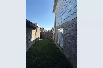 6573 Briar Bayou Drive, Houston, TX 77072 - Photo 9