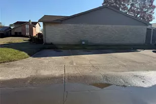 6573 Briar Bayou Dr, Houston, TX 77072 - Photo 31