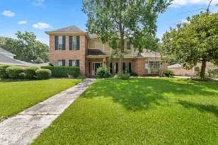 2306 Vine Creek Dr, Kingwood, TX 77345 - Photo 1