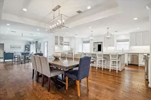 6249 Olympia Dr, Houston, TX 77057 - Photo 11