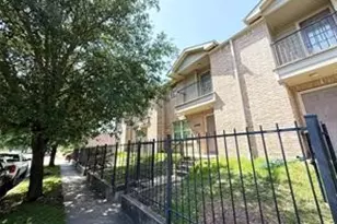 10064 Emnora Ln, Houston, TX 77080 - Photo 9