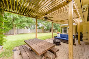 8323 Lorrie Dr, Houston, TX 77025 - Photo 31