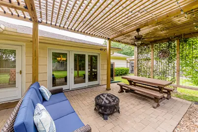 8323 Lorrie Drive, Houston, TX 77025 - Photo 33