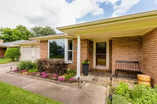8323 Lorrie Dr, Houston, TX 77025 - Photo 3