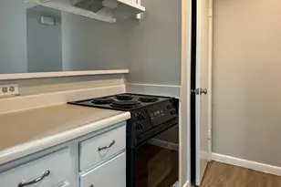 2101 6th Ave N, Texas City, TX 77590 - Photo 7