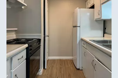 2101 6th Avenue N #3, Texas City, TX 77590 - Photo 5