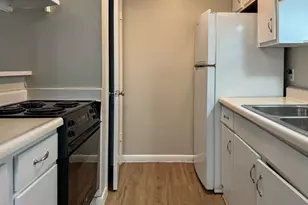 2101 6th Ave N, Texas City, TX 77590 - Photo 5