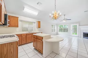 9619 E Withers Way Cir, Houston, TX 77065 - Photo 23