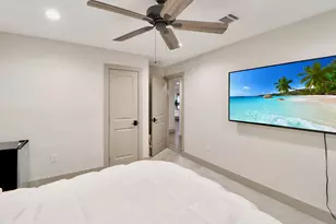 6039 McKnight St, Houston, TX 77035 - Photo 17