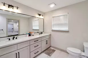 6039 McKnight St, Houston, TX 77035 - Photo 13
