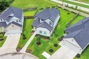 2142 Emerald Diamond Ct, Fresno, TX 77545 - Photo 5