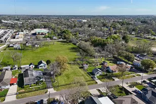 1717 Cresline St, Houston, TX 77093 - Photo 13