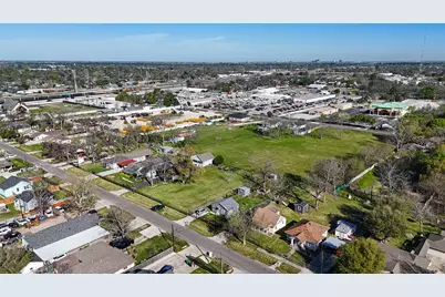 1717 Cresline Street, Houston, TX 77093 - Photo 19