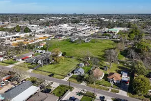 1717 Cresline St, Houston, TX 77093 - Photo 17