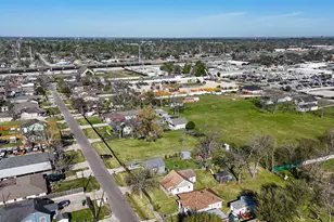 1717 Cresline St, Houston, TX 77093 - Photo 21