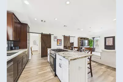 4506 Linninger Lane, Dickinson, TX 77539 - Photo 15