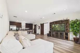 4506 Linninger Ln, Dickinson, TX 77539 - Photo 9