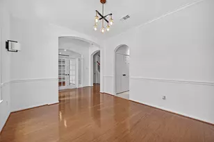 4742 Robins Way, Sugar Land, TX 77479 - Photo 7