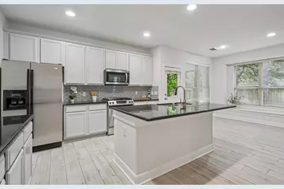 90 Panterra Way, The Woodlands, TX 77382 - Photo 9