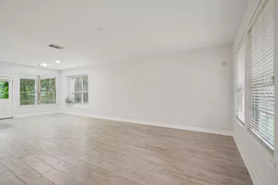 90 Panterra Way, The Woodlands, TX 77382 - Photo 15