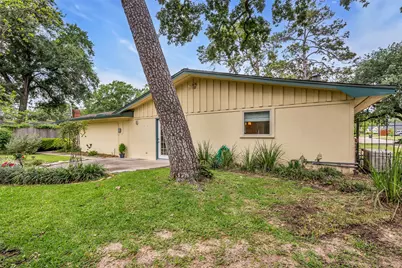 10127 Hazelhurst Drive, Houston, TX 77043 - Photo 43