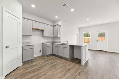 8402 Black Pearl Court, Texas City, TX 77591 - Photo 9